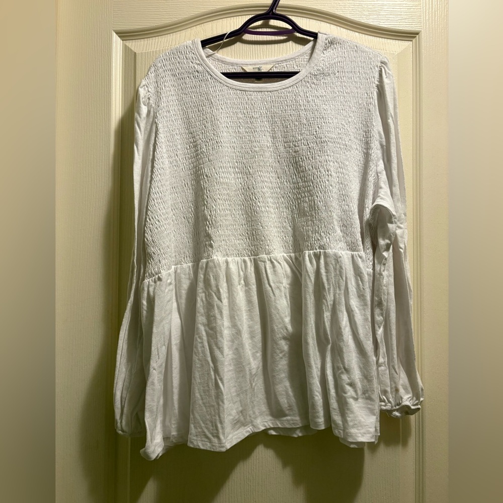 Terra & Sky White Smocked Peplum Blouse